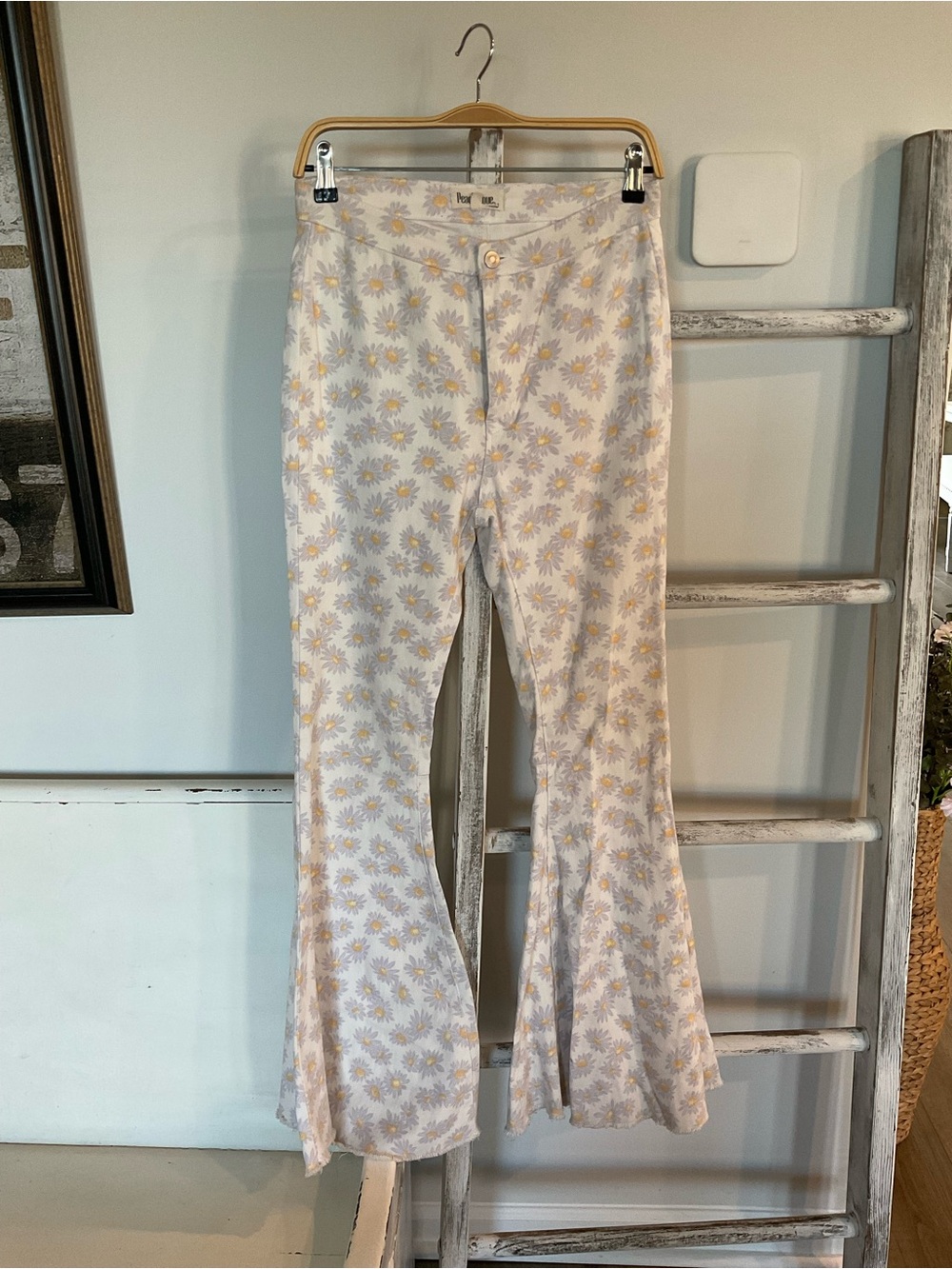 Peach Love California High Rise Floral Flare Jean Mauve Multi Medium 29” Waist